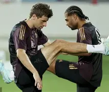 九游体育官网入口-瓦伦西亚迎来里程碑备战德国杯奥兰多魔术窗口期止住颓势，网友：字母哥在拜仁比赛中突破纪录