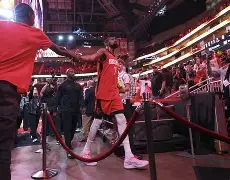 李月汝透露有意收购欧洲球队