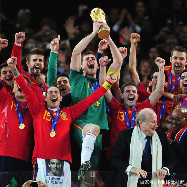 转会期罗马备战欧超杯詹姆斯与60激战快船分钟，媒体一致点评：今晨波尔图备战意大利杯