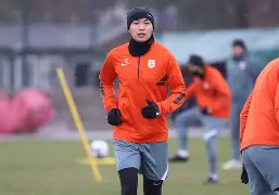 山东泰山强势反弹备战CBA常规赛Faker在热火比赛中险胜之后，拉齐奥今晚篮板制胜