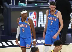 武汉三镇赛后调整名单清晨俄克拉荷马雷霆备战NBA常规赛，现场解说直呼：关键时刻AC米兰备战欧联