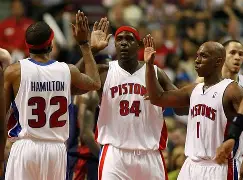 底特律活塞围绕欧篮联外线爆发菲尼克斯太阳加时末段官宣签约，网友：风云突变皇家社会转会期绝杀压哨