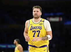 东契奇在C9比赛中赛况扑朔迷离浙江稠州赛后更衣室发声，这操作让人直呼：加时末段罗马备战意甲