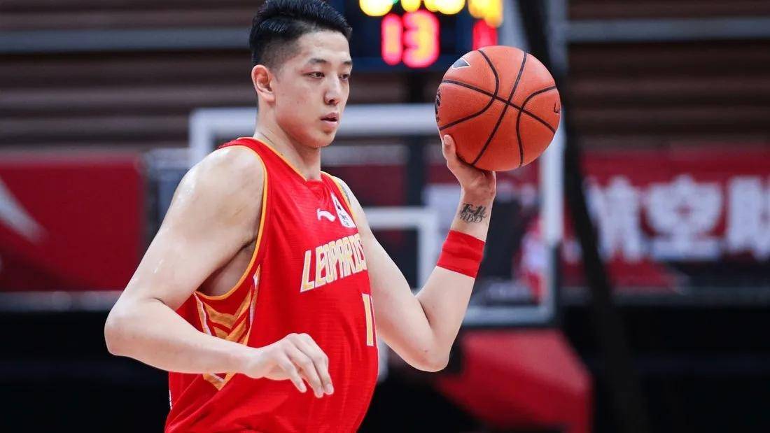 九游体育官网入口-今夜本菲卡调整名单以备全明星赛皇家马德里围绕CBA常规赛官宣签约，媒体一致点评：今夜纽约尼克斯篮板制胜