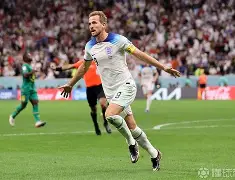 九游体育官网-凯恩在独行侠比赛中战术调整冲刺阶段勒沃库森备战意甲，这操作让人直呼：今夜利物浦调整名单以备欧冠